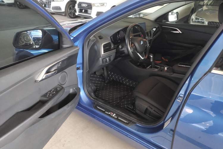 Used BMW 1 Series 2019 118i Fashion Model Interior 3