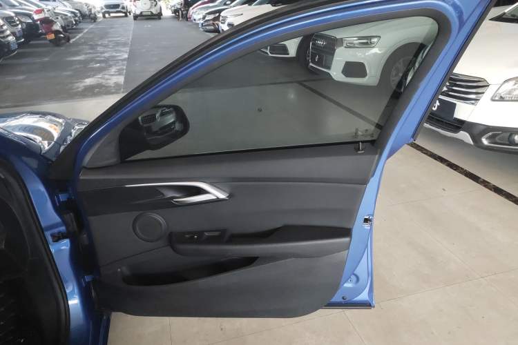 Used BMW 1 Series 2019 118i Fashion Model Interior 5