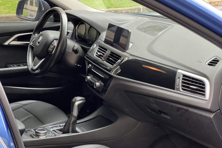 Used BMW 1 Series 2019 118i Fashion Model Interior 6