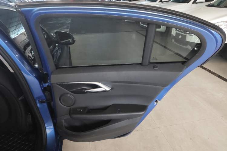 Used BMW 1 Series 2019 118i Fashion Model Interior 6