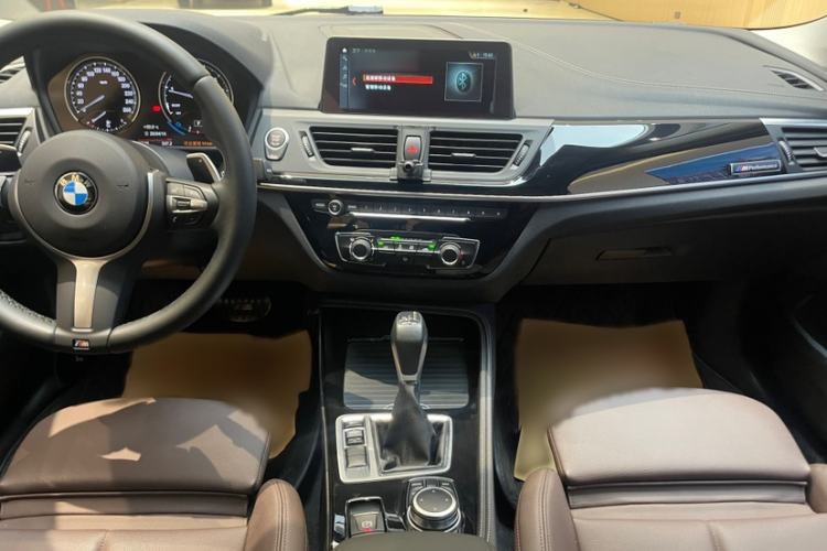 Used BMW 1 Series 2019 120i Leading Model M Sport Package Interior 8