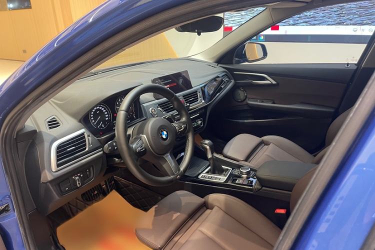 Used BMW 1 Series 2019 120i Leading Model M Sport Package Interior 9