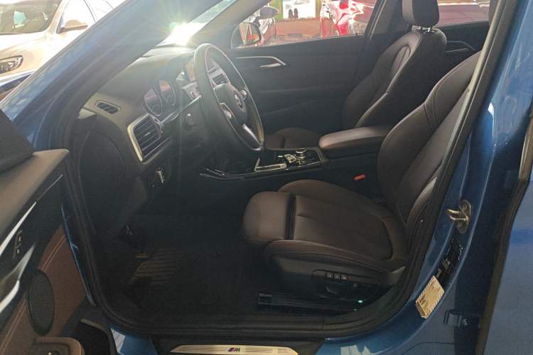 Used BMW 1 Series 2019 118i M Sport Package Left Front Seat