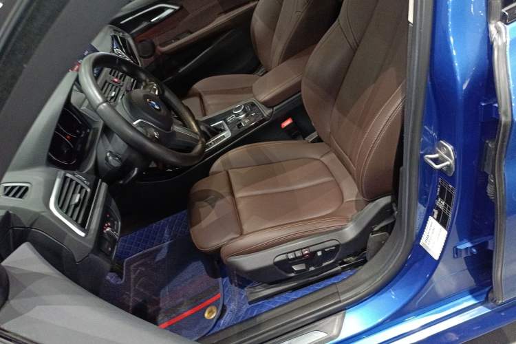 Used BMW 1 Series 2019 118i M Sport Package Left Front Seat