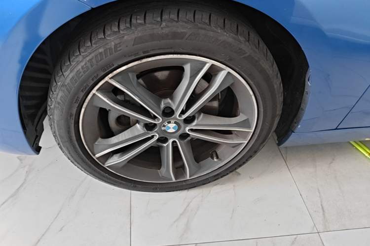 Used BMW 1 Series 2019 118i Fashion Model Left Front Wheel Hub