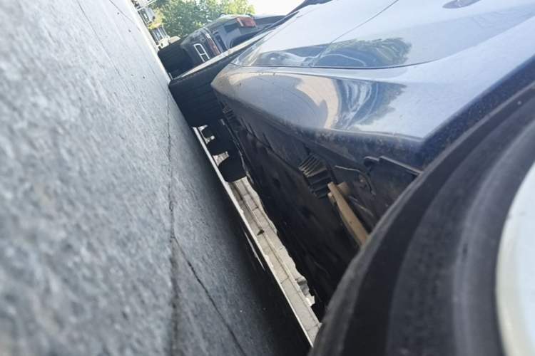 Used BMW 1 Series 2019 118i M Sport Package Left Side Sill