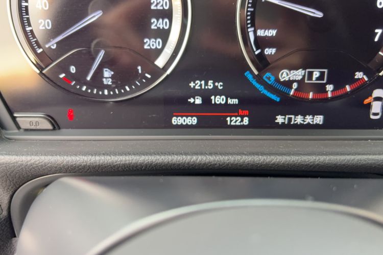 Used BMW 1 Series 2019 118i M Sport Package Odometer Close Up