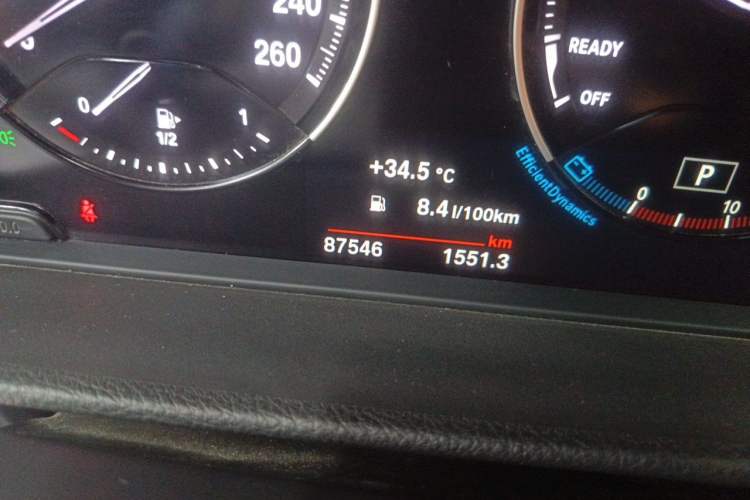 Used BMW 1 Series 2019 118i Fashion Model Odometer Close Up