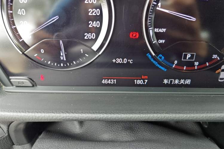 Used BMW 1 Series 2019 118i Fashion Model Odometer Close Up