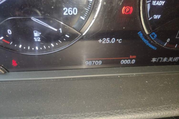 Used BMW 1 Series 2019 118i M Sport Package Odometer Close Up