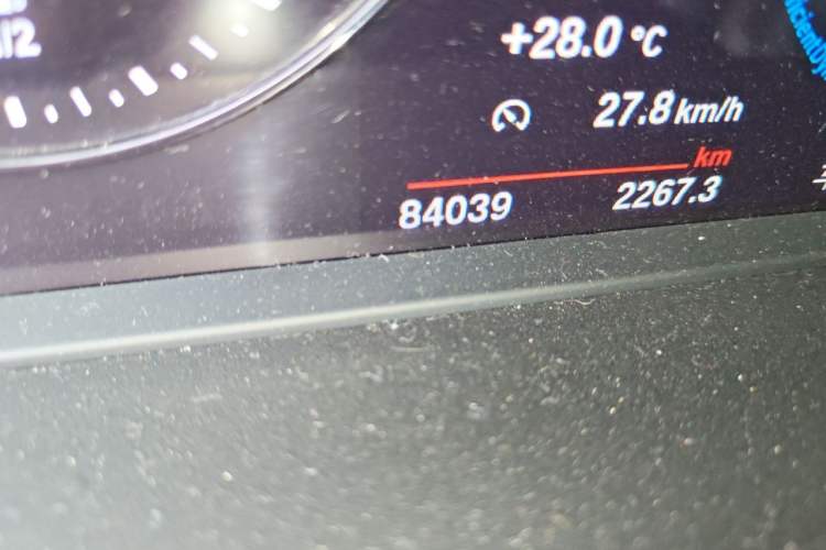 Used BMW 1 Series 2019 118i M Sport Package Odometer Close Up