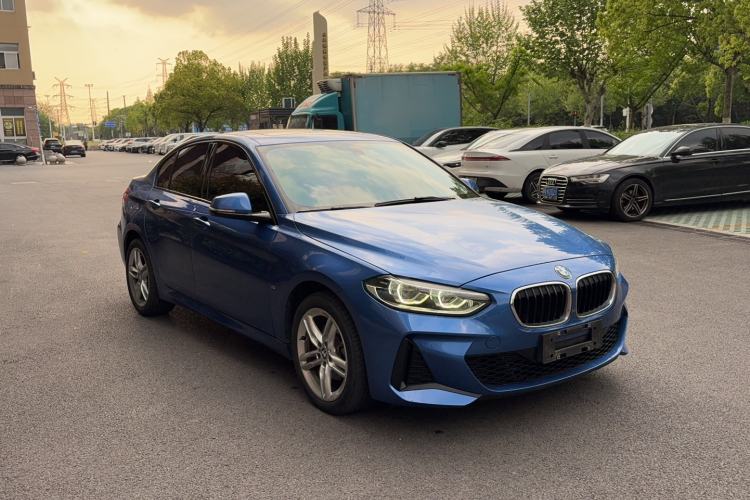 Used BMW 1 Series 2019 118i M Sport Package Rear Right 45 Deg