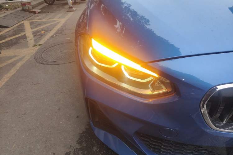 Used BMW 1 Series 2019 118i M Sport Package Right Front Headlight