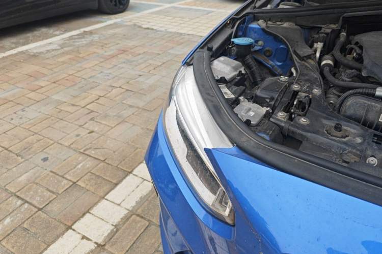 Used BMW 1 Series 2019 120i Leading Model M Sport Package Right Front Headlight