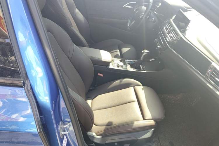 Used BMW 1 Series 2019 118i M Sport Package Right Front Seat