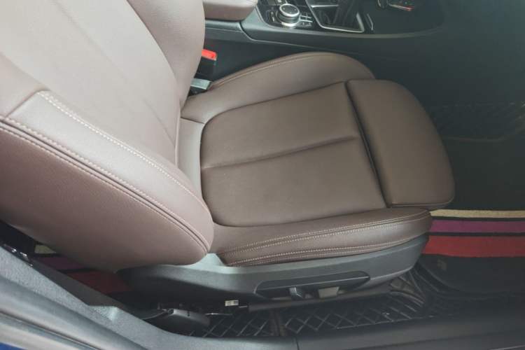 Used BMW 1 Series 2019 118i M Sport Package Right Front Seat