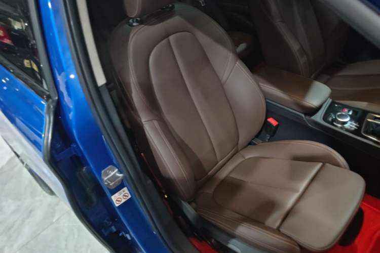 Used BMW 1 Series 2019 118i M Sport Package Right Front Seat