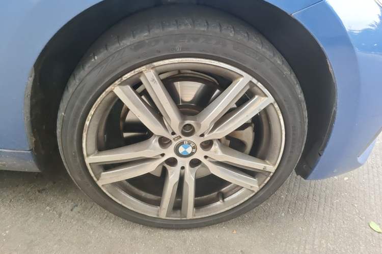 Used BMW 1 Series 2019 120i M Sport Package Right Front Wheel Hub