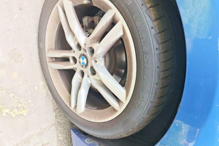 Used BMW 1 Series 2019 118i M Sport Package Right Front Wheel Hub
