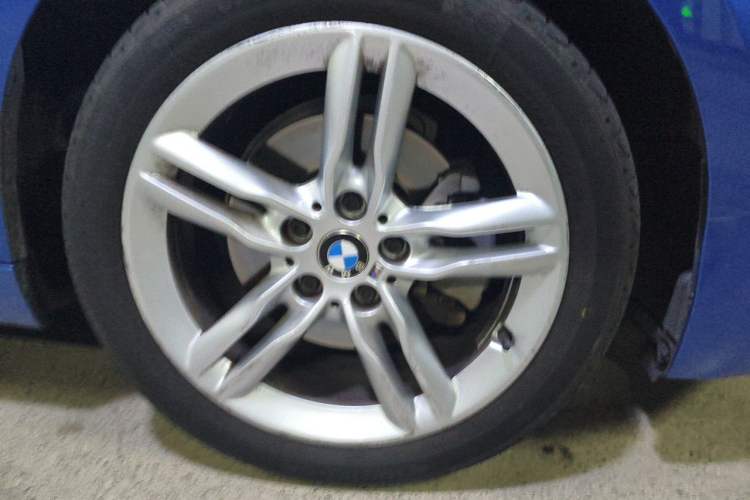 Used BMW 1 Series 2019 118i M Sport Package Right Front Wheel Hub