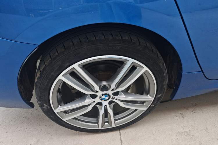 Used BMW 1 Series 2019 120i Leading Model M Sport Package Right Rear Wheel Hub