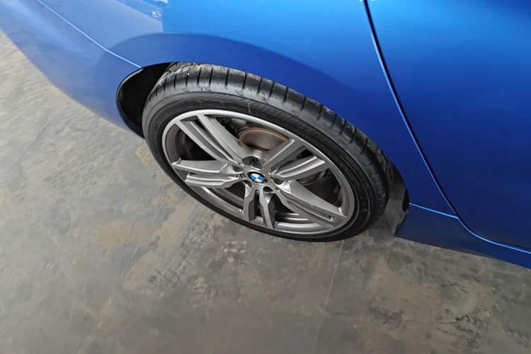 Used BMW 1 Series 2019 120i Leading Model M Sport Package Right Rear Wheel Hub