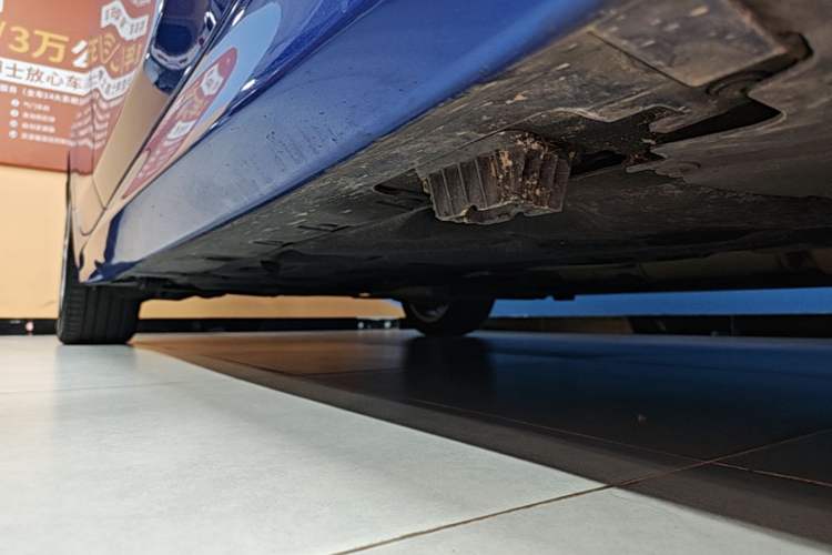 Used BMW 1 Series 2019 118i M Sport Package Right Side Sill
