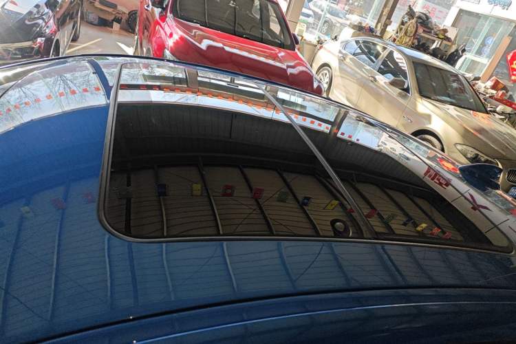 Used BMW 1 Series 2019 118i M Sport Package Roof