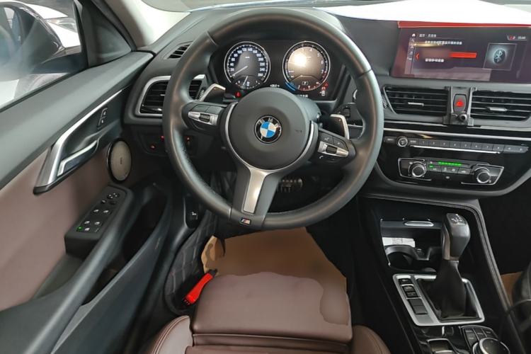 Used BMW 1 Series 2019 120i Leading Model M Sport Package Steering Wheel