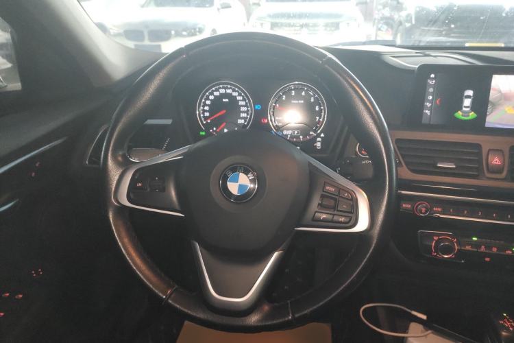 Used BMW 1 Series 2019 118i Fashion Model Steering Wheel