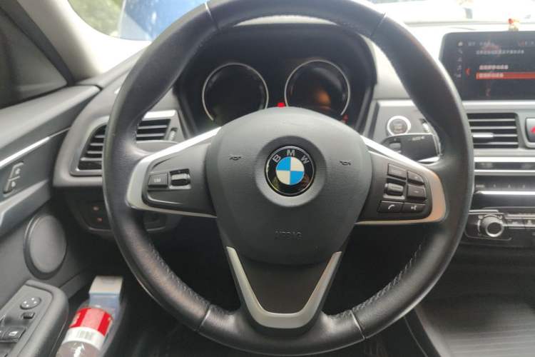 Used BMW 1 Series 2019 118i Fashion Model Steering Wheel