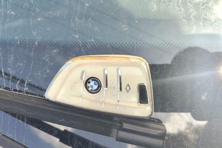 Used BMW 1 Series 2019 118i M Sport Package Vehicle Key
