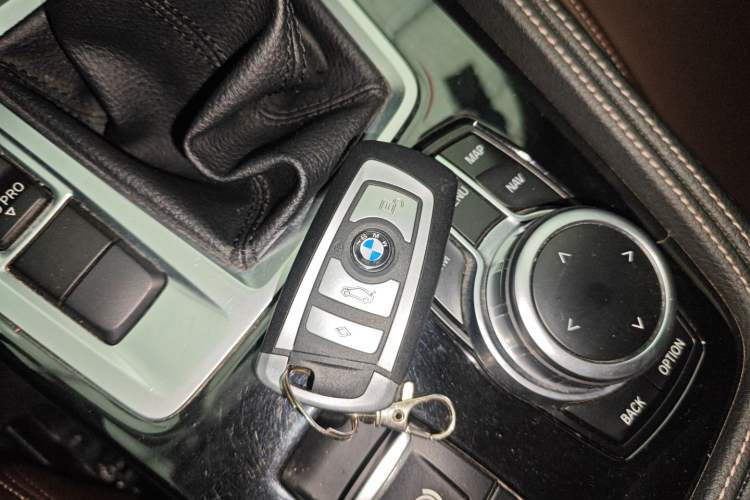 Used BMW 1 Series 2019 118i M Sport Package Vehicle Key