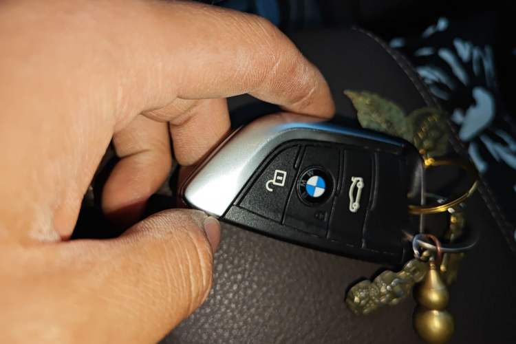 Used BMW 1 Series 2019 118i M Sport Package Vehicle Key