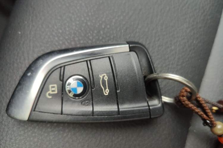 Used BMW 1 Series 2019 118i Fashion Model Vehicle Key