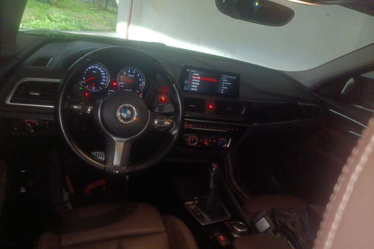 Used BMW 1 Series 2019 118i M Sport Package Center Console