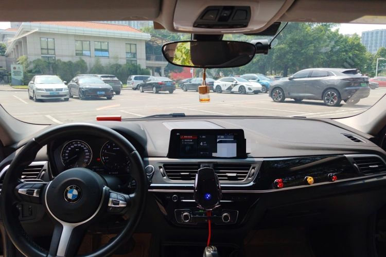 Used BMW 1 Series 2019 118i M Sport Package Center Console
