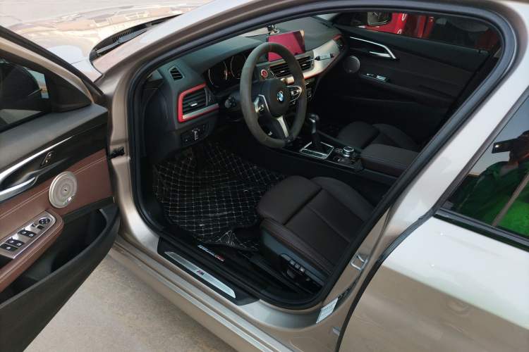 Used BMW 1 Series 2019 120i M Sport Package Driver Seat