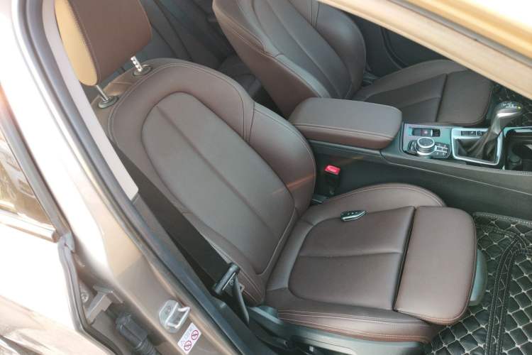 Used BMW 1 Series 2019 120i M Sport Package Right Front Seat