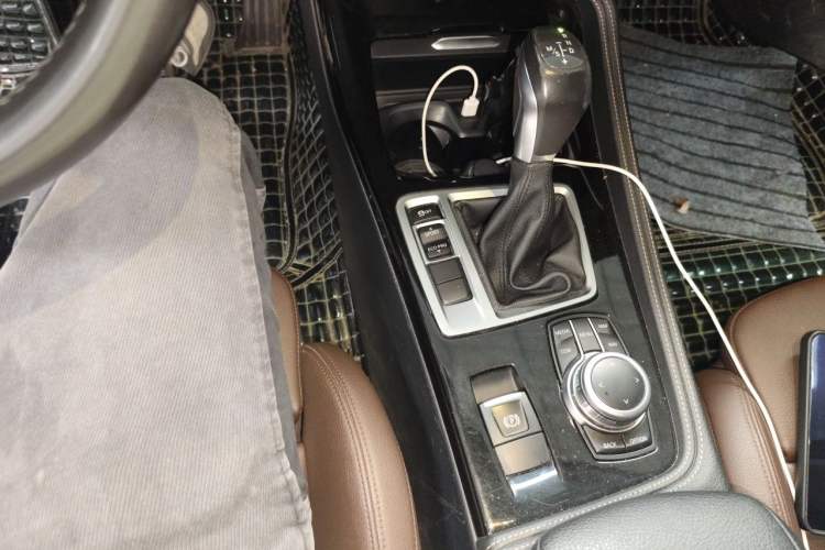 Used BMW 1 Series 2019 120i Leading Model M Sport Package Gear Lever