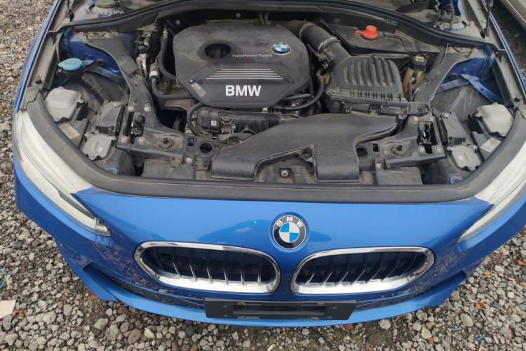 Used BMW 1 Series 2019 118i Fashion Model Engine Bay