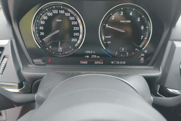 Used BMW 1 Series 2019 118i M Sport Package Odometer Close Up