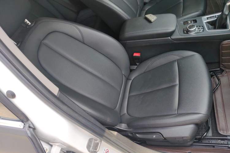Used BMW 1 Series 2019 118i Fashion Model Right Front Seat