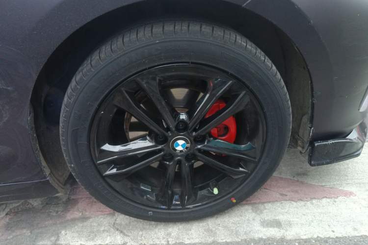Used BMW 1 Series 2019 118i Fashion Model Right Front Wheel Hub