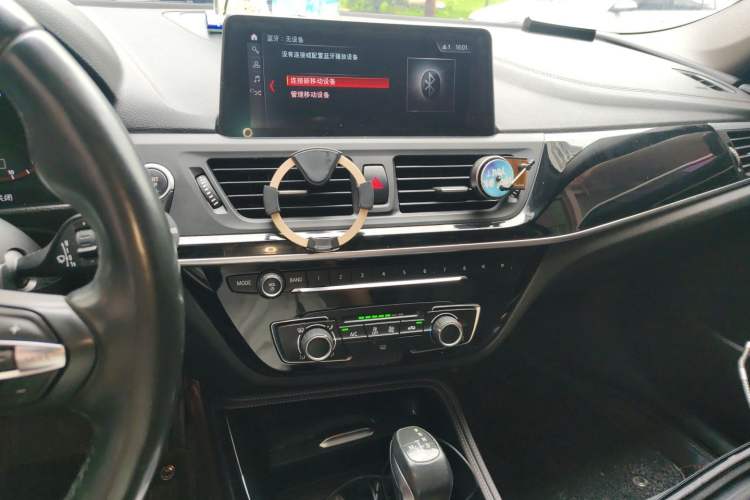 Used BMW 1 Series 2019 118i M Sport Package Audio And AC Panel