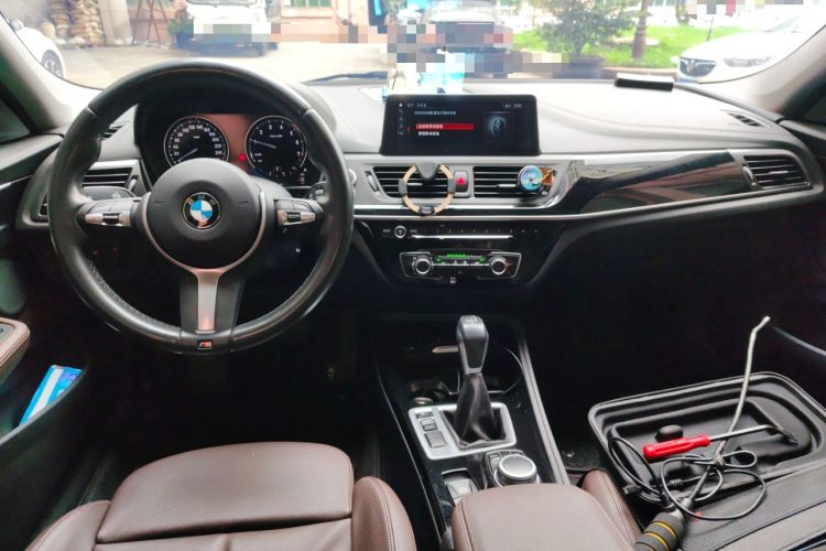 Used BMW 1 Series 2019 118i M Sport Package Center Console