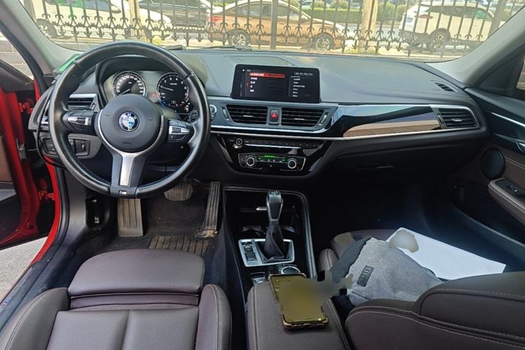 Used BMW 1 Series 2019 118i M Sport Package Center Console