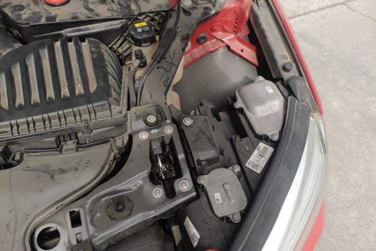 Used BMW 1 Series 2019 118i M Sport Package Engine Bay Left
