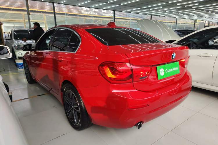 Used BMW 1 Series 2019 118i Fashion Model Exterior 3