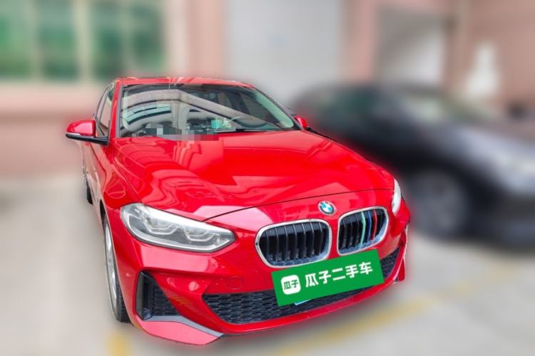 Used BMW 1 Series 2019 118i M Sport Package Front Right 45 Deg